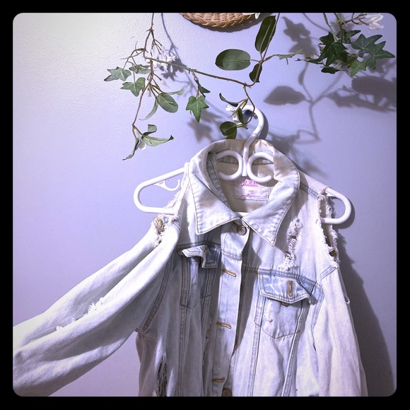 Cold Shoulder Jean jacket :) - Picture 1 of 5